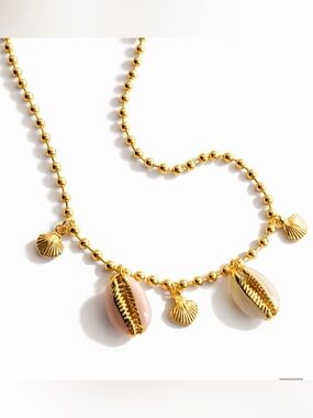 Beaded Seashell Pendant Necklace